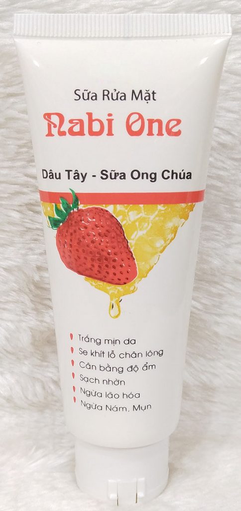 Nabione Sữa Rửa Mặt Dâu Tây - Sữa Ong Chúa