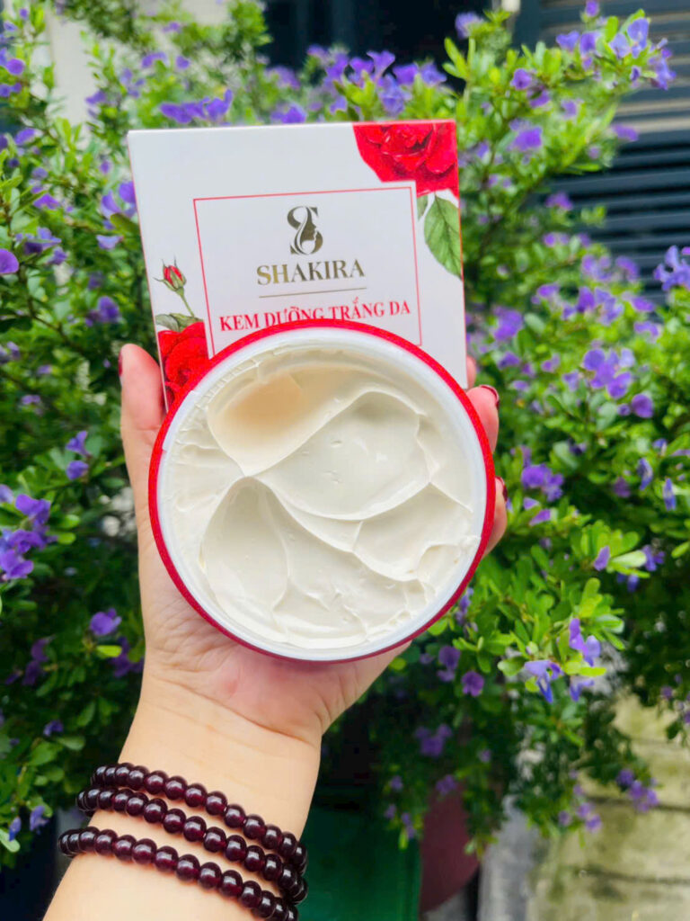 kem dưỡng trắng da toàn thân SHAKIRA 120g